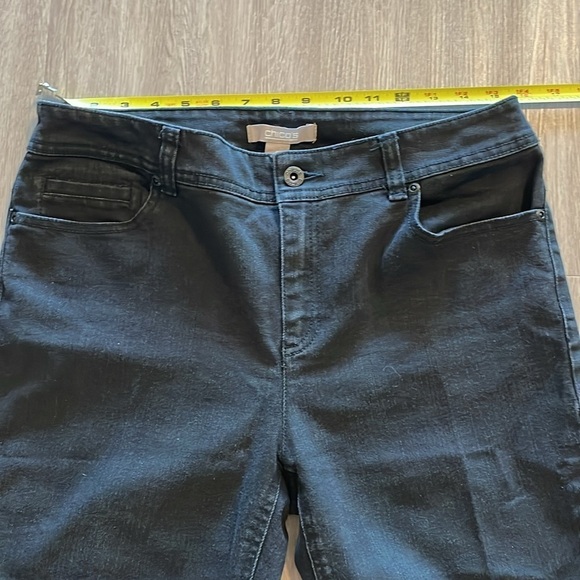 Chico's Women's Denim Jeans Size Medium Black Stretch Cropped Contemporary - Picture 10 of 15